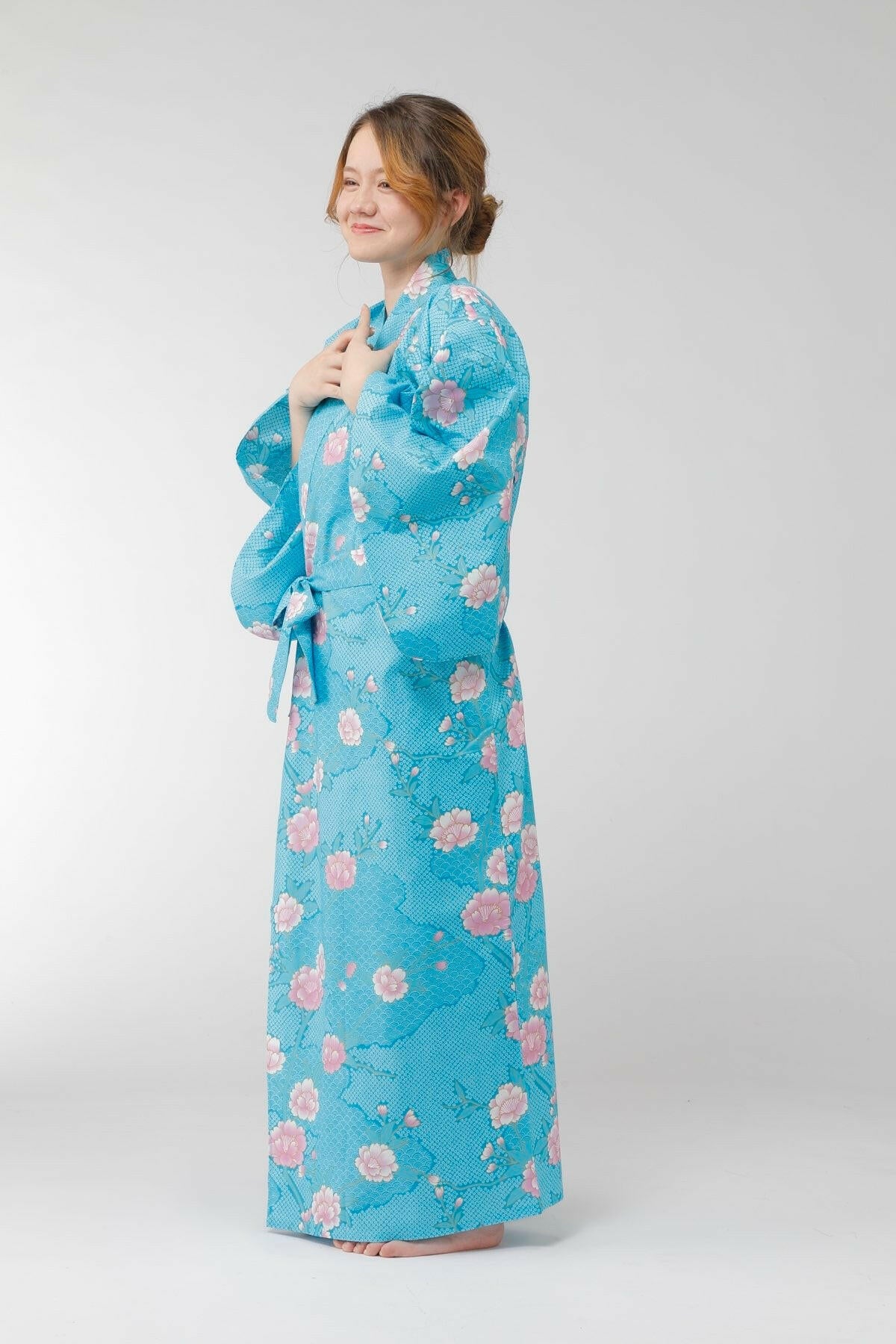 Women Sakura on Cloud Pattern Cotton Yukata Kimono.