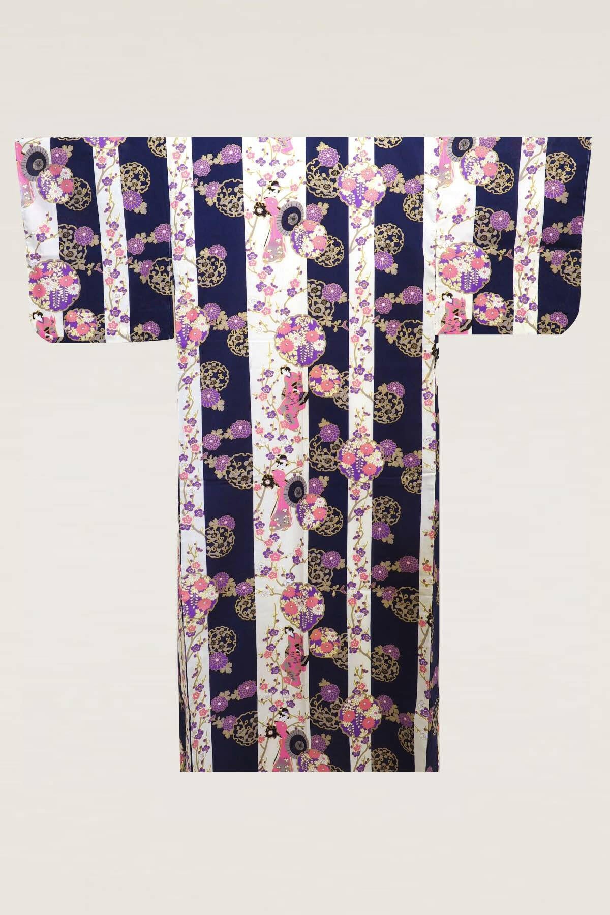 Women Geisya Beauty on Stripe Cotton Yukata Kimono.