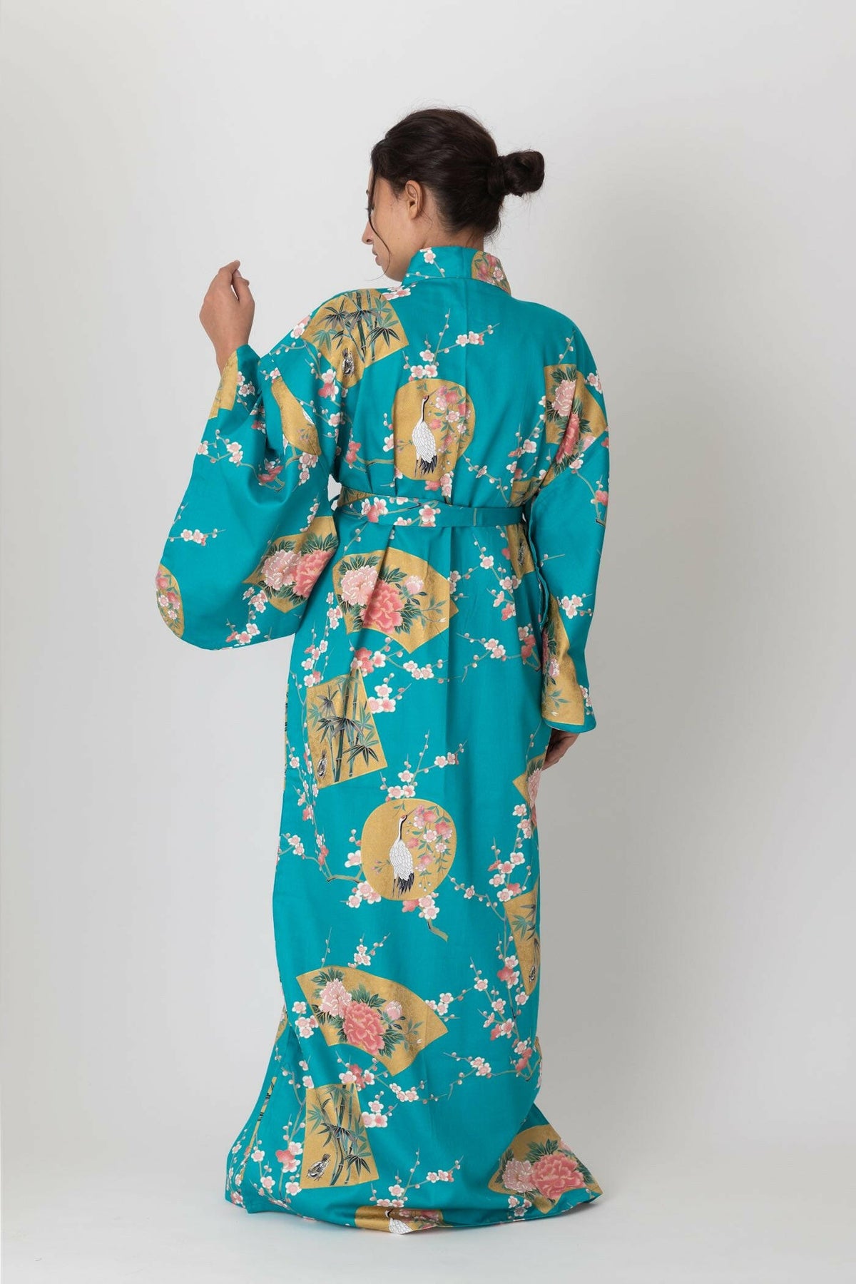 Women Beautiful Crane Cotton Sateen Kimono Color Turquoise Model Rear View