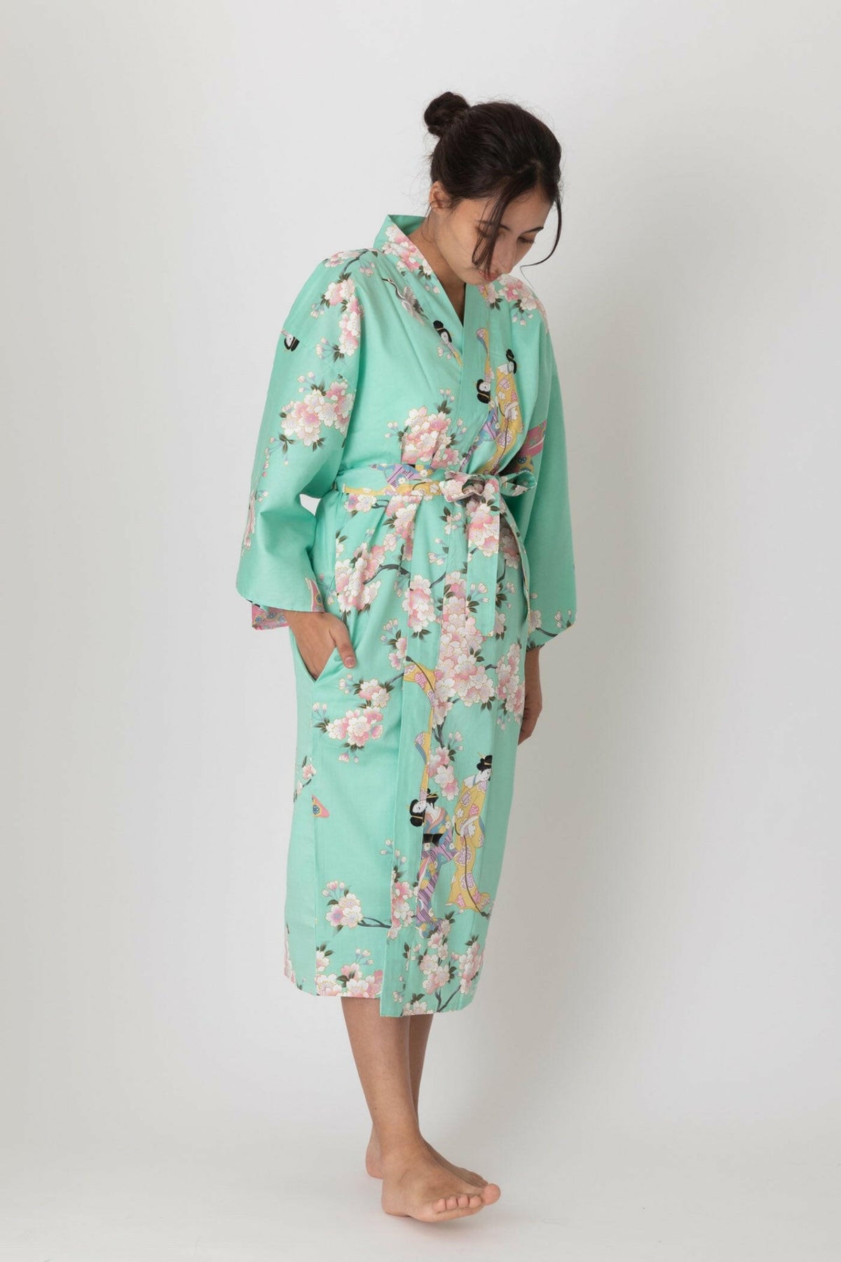 Women Cherry Blossom & Beauty Cotton Sateen Short Kimono Color Turquoise Model Side View
