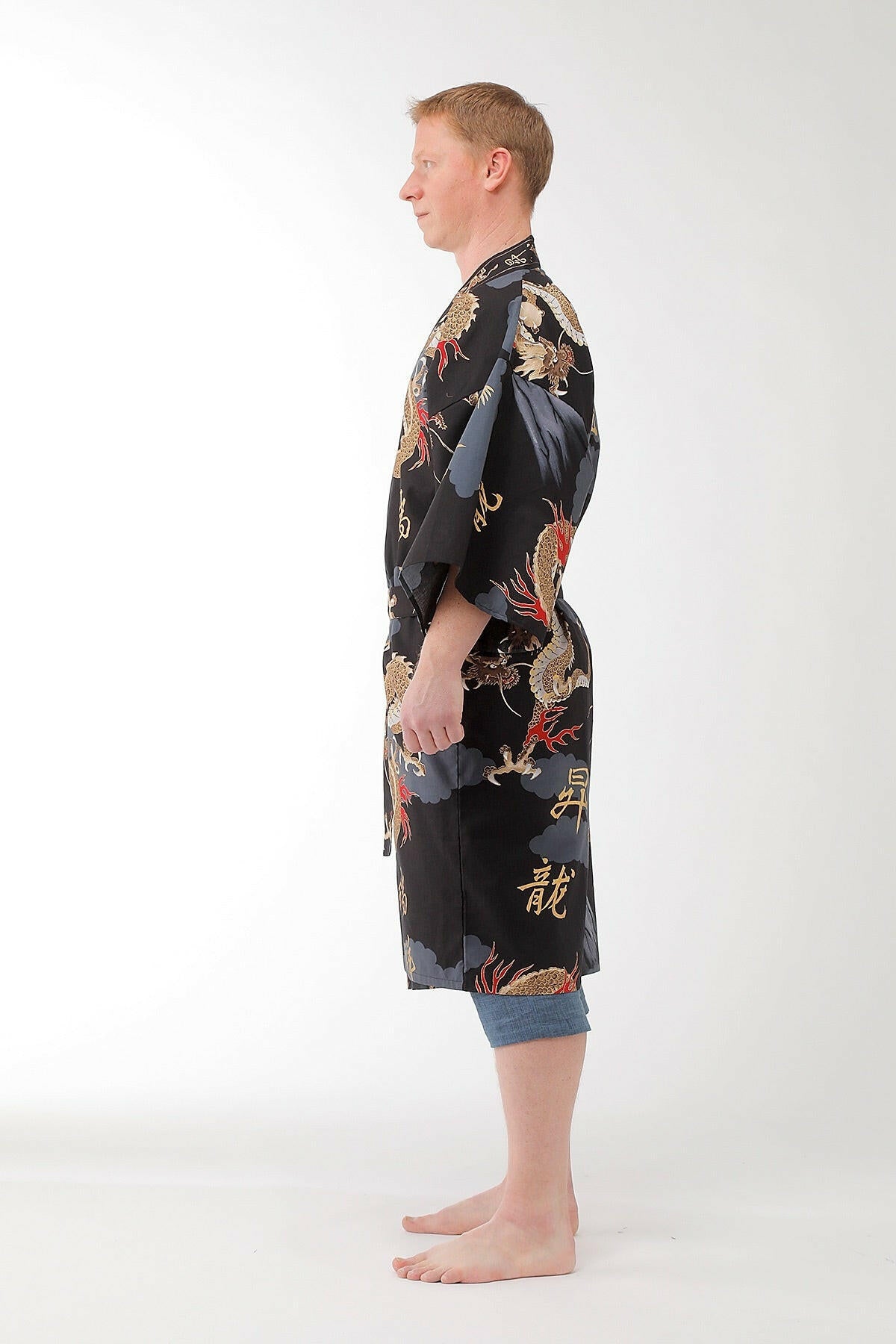 Men Dragon & Mt. Fuji Cotton Short Yukata Kimono Color Black Model Side View