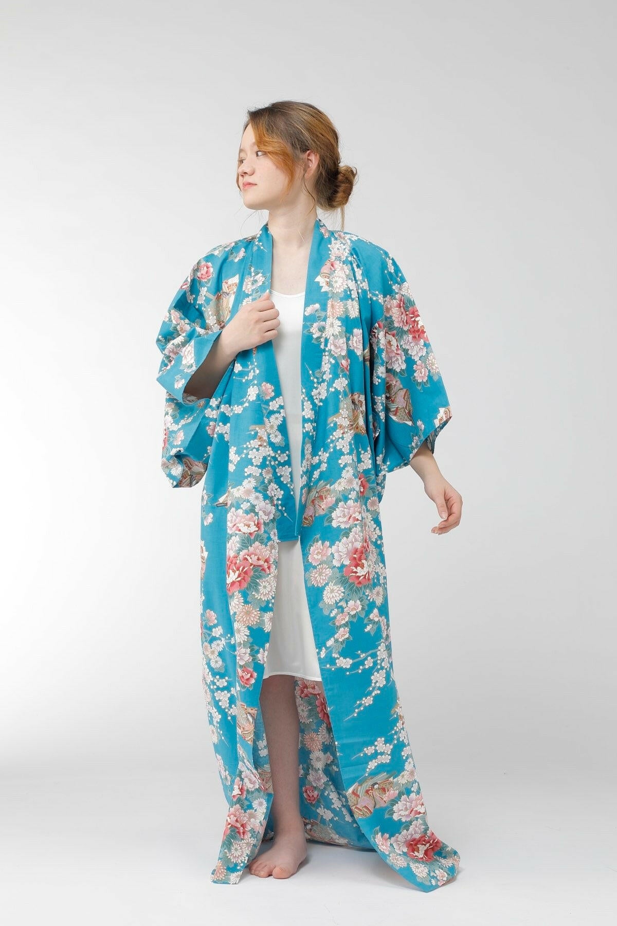 Women Princess & Peony Cotton Yukata Kimono Color Turquoise Model Front No Belt View