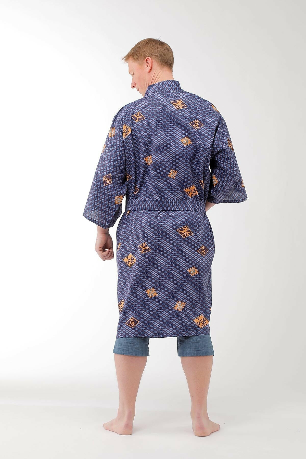 Men Diamond Pattern Cotton Short Yukata Kimono Color Blue Model Rear View