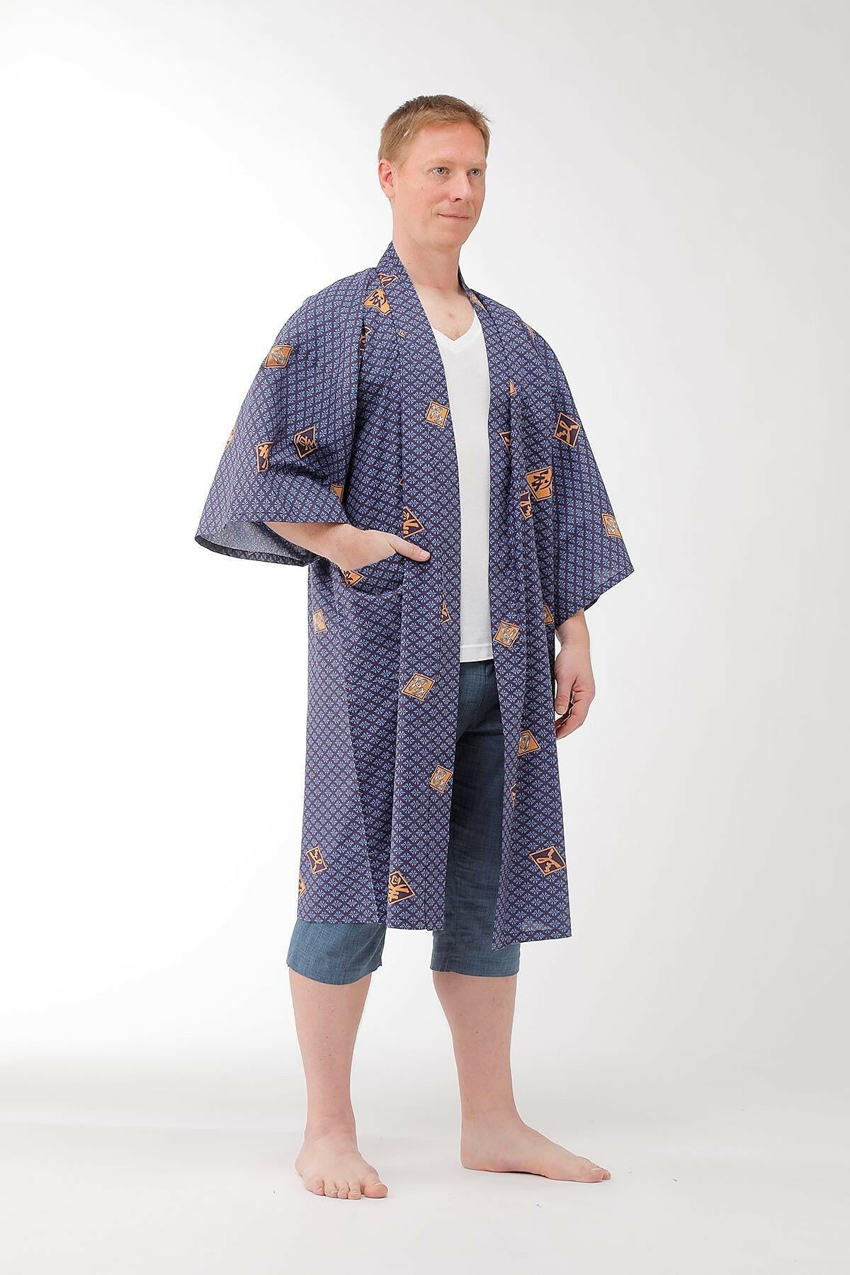 Men Diamond Pattern Cotton Short Yukata Kimono Color Blue Model Front No Belt View
