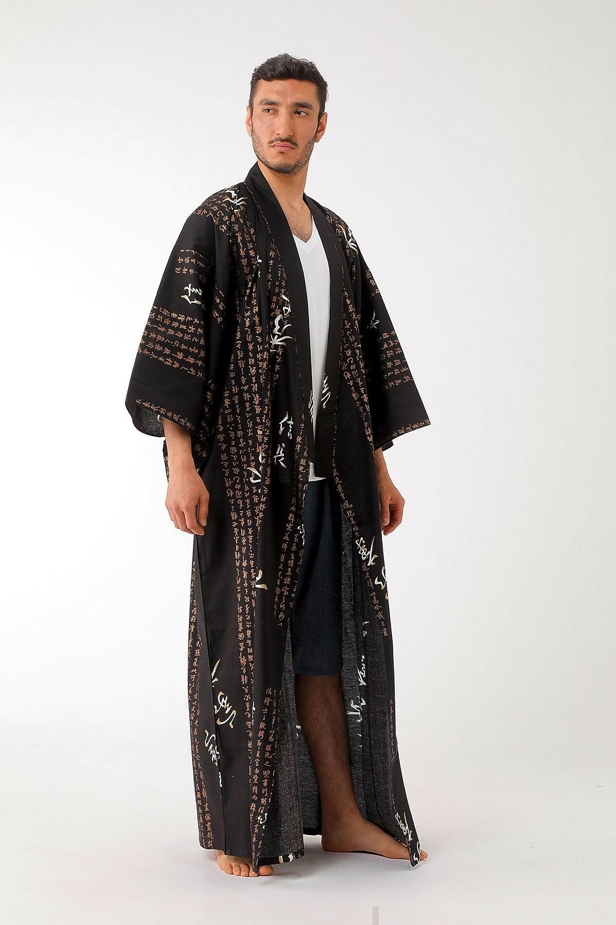 Men Hideyoshi Cotton Yukata Kimono Color Black Model Side No Belt View