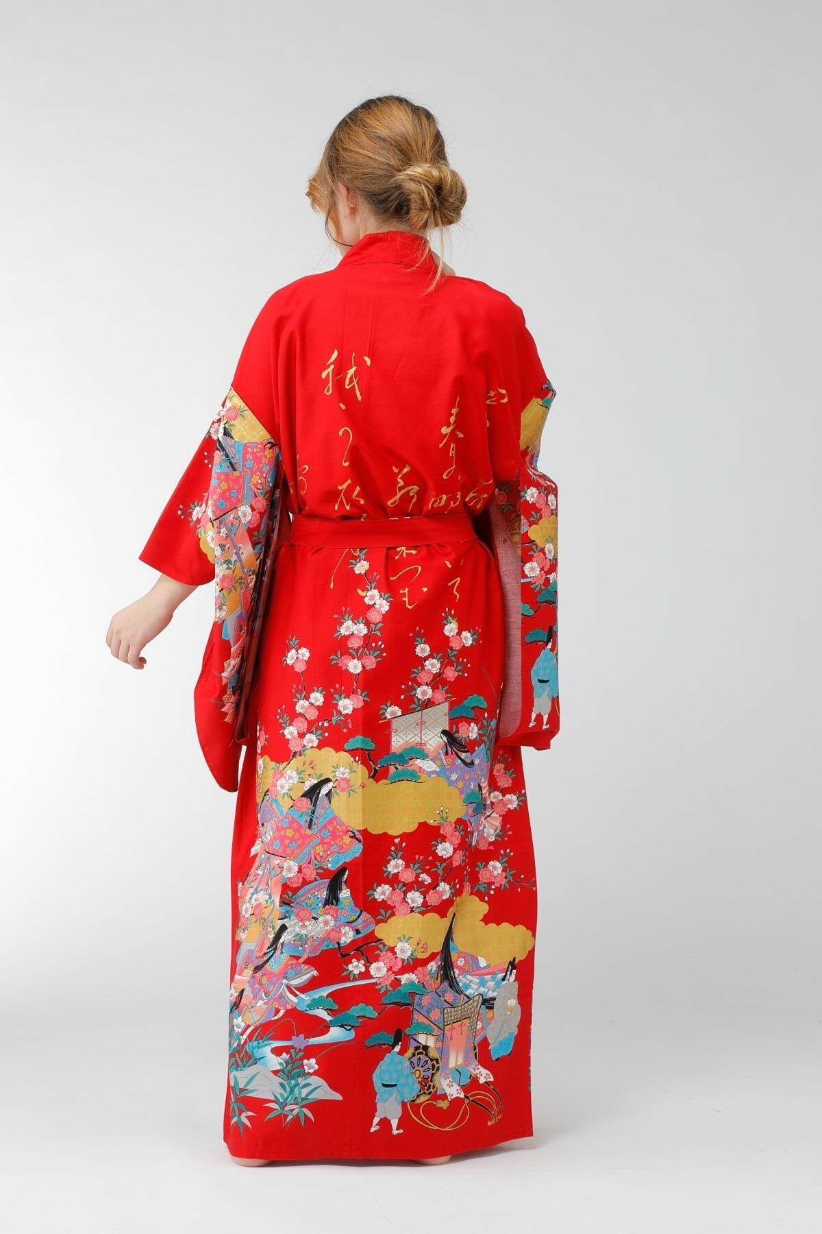 Women Gilt Poem & Princess Cotton Sateen Kimono Color Red Model Rear View