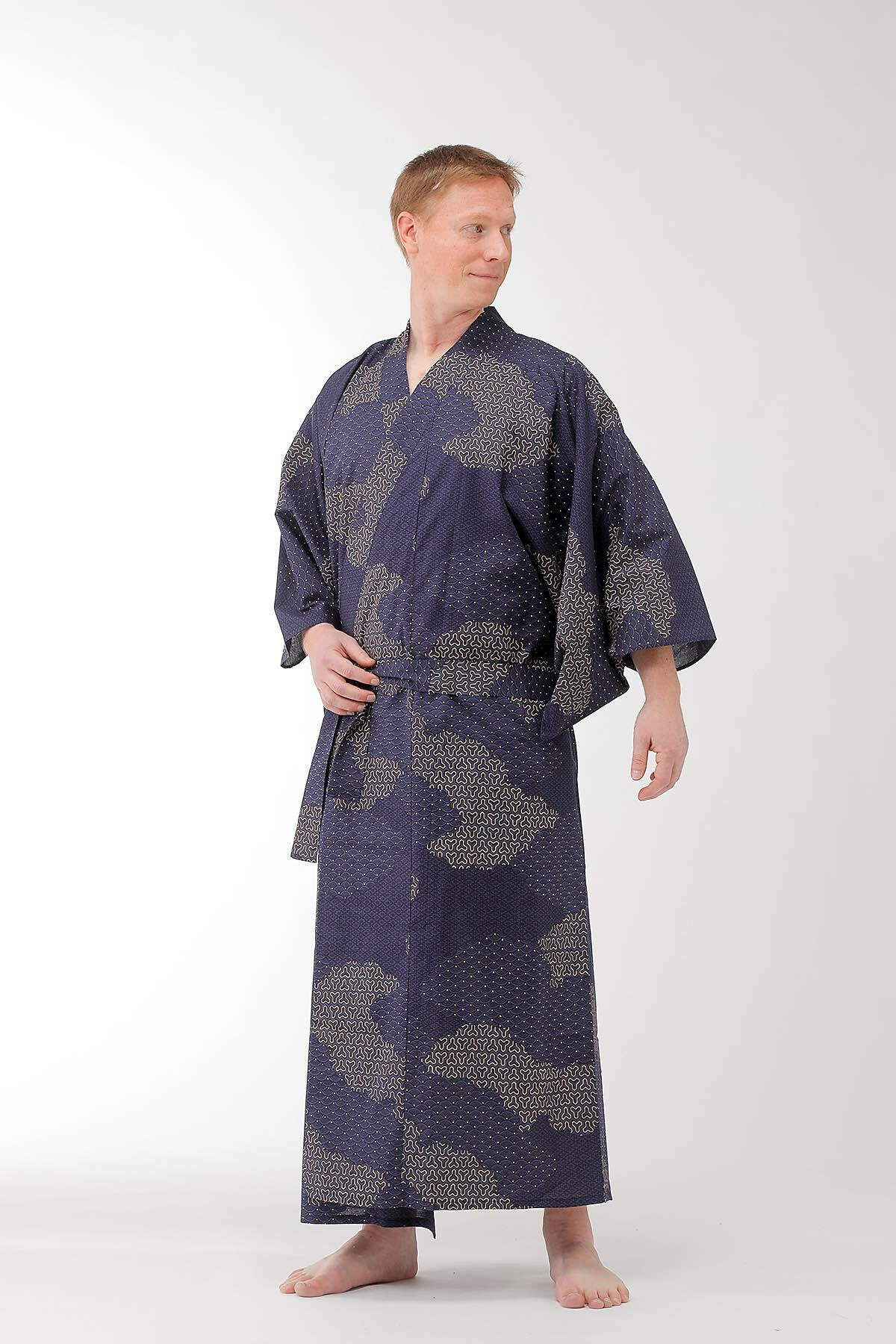 Men Cloud Pattern Cotton Yukata Kimono Color Navy Model Front View