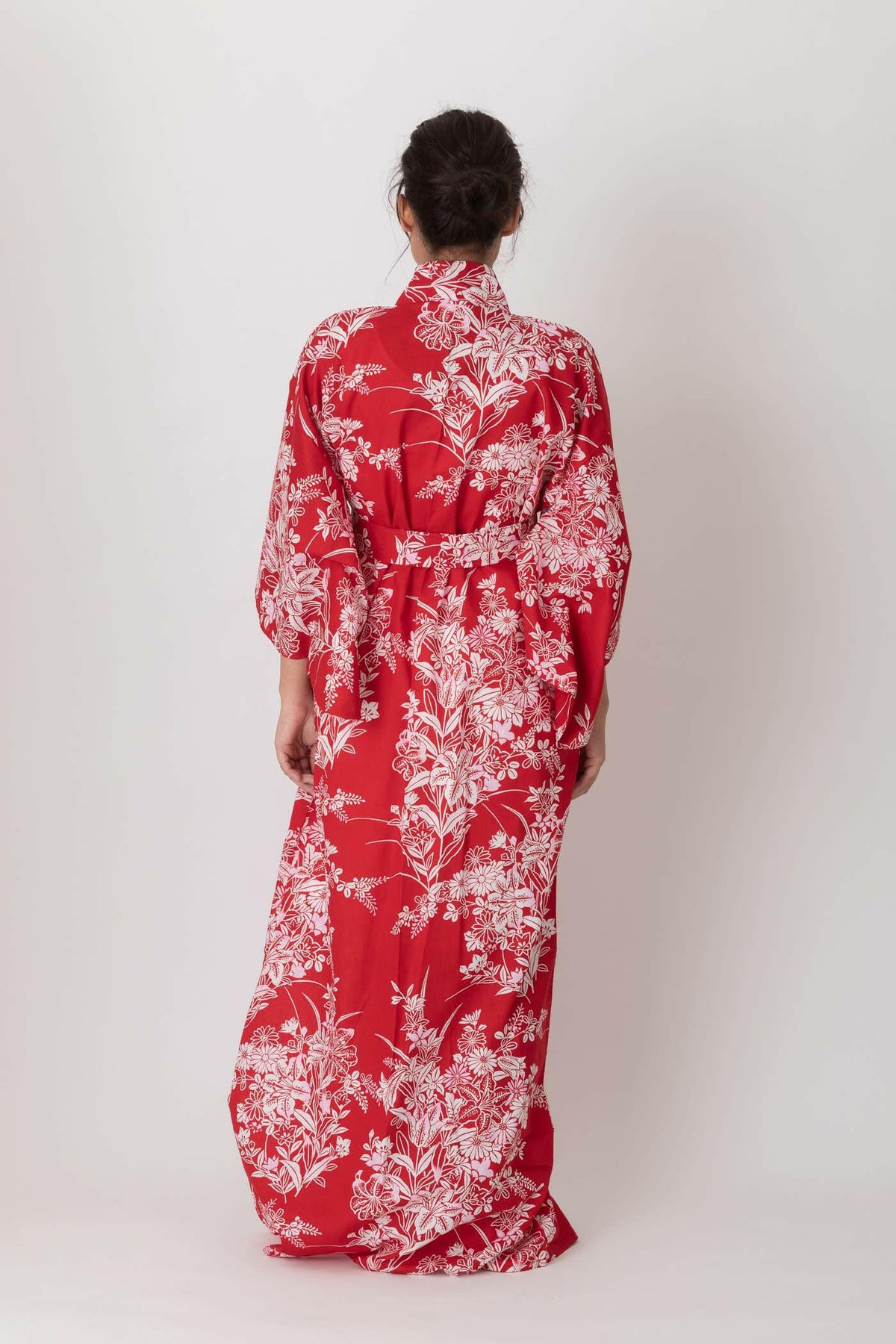 Women Lily Cotton Yukata Kimono Color Red Model Rear View