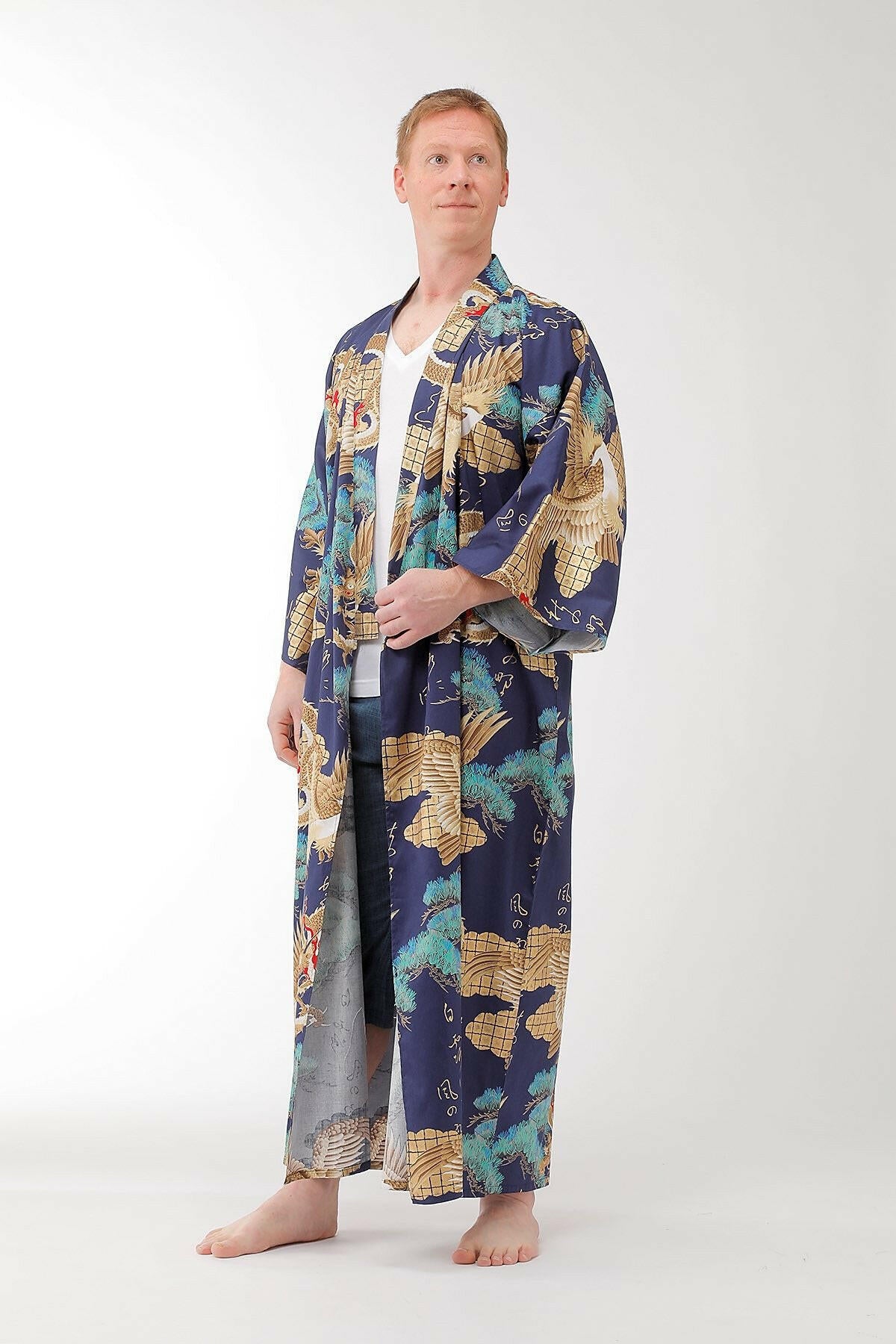 Men Dragon & Eagle Cotton Sateen Kimono Color Navy Model Front No Belt View