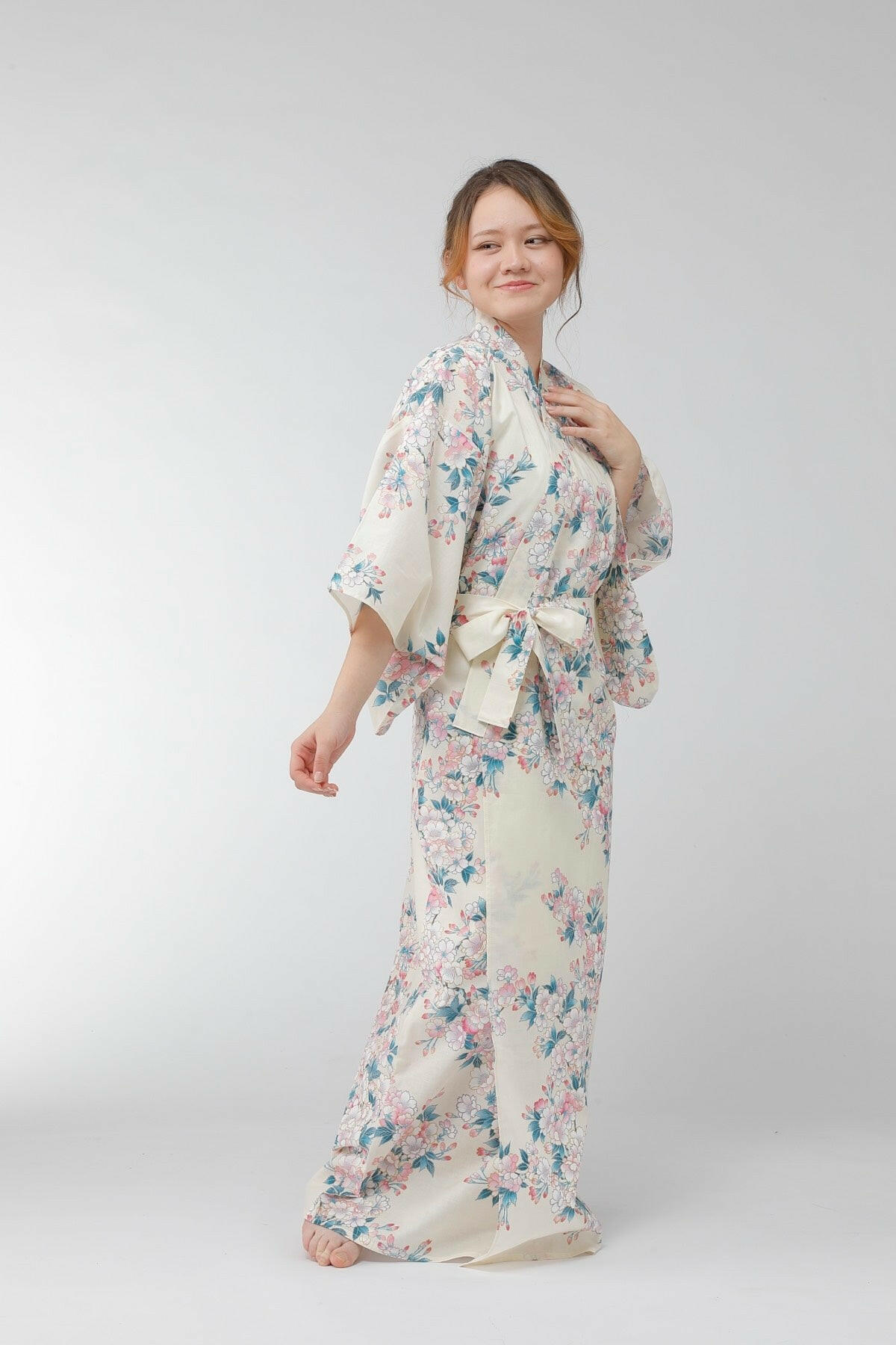 Women White Cherry Blossoms Cotton Yukata Kimono Color White Model Side View