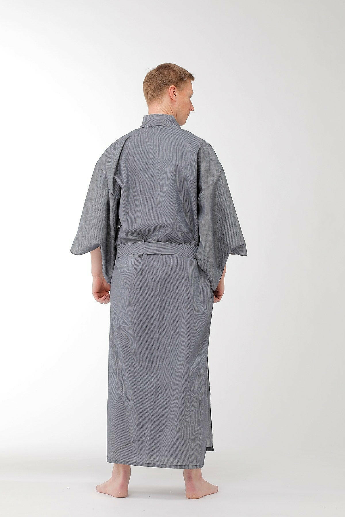 Men Stripe Cotton Yukata Kimono Model Rear View