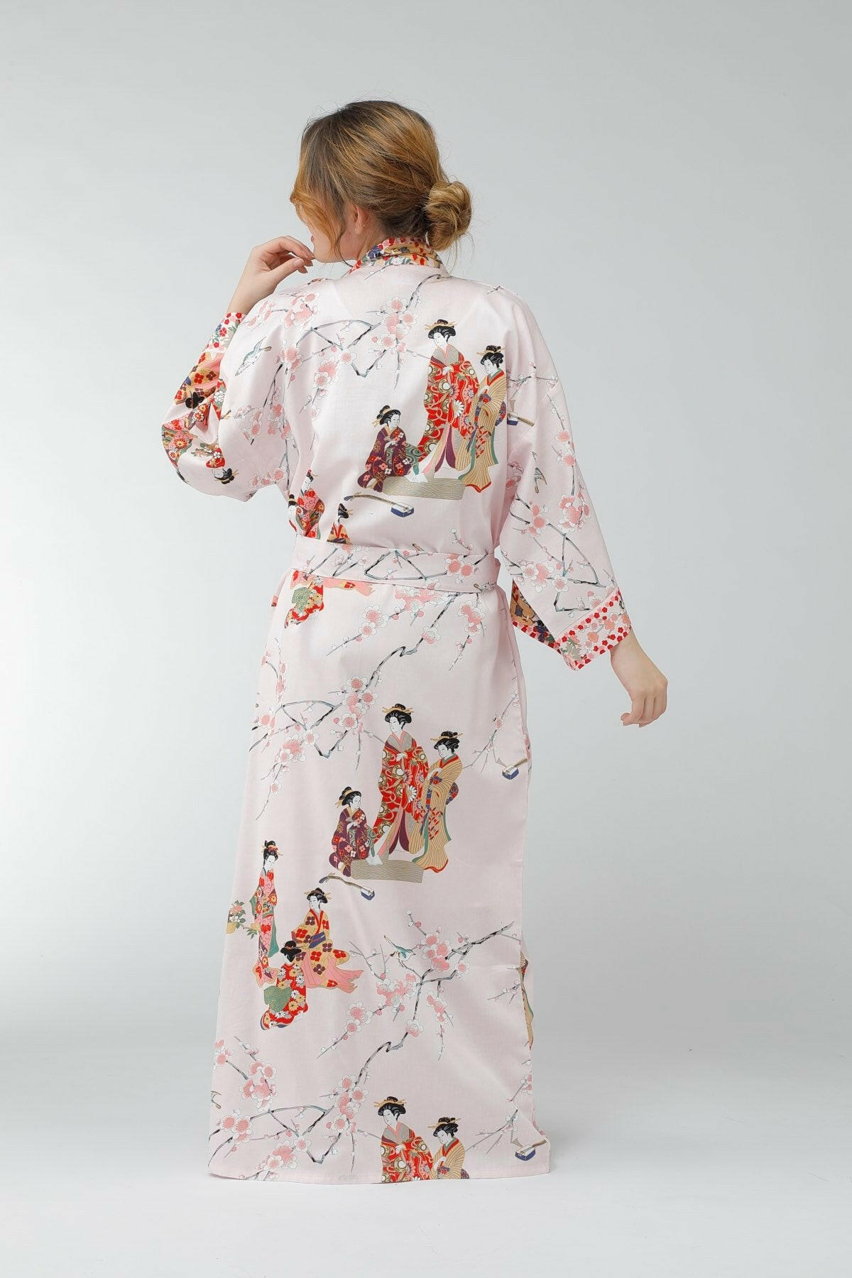 Women Kimono Beauty Cotton Sateen Kimono Color Pink Model Rear View