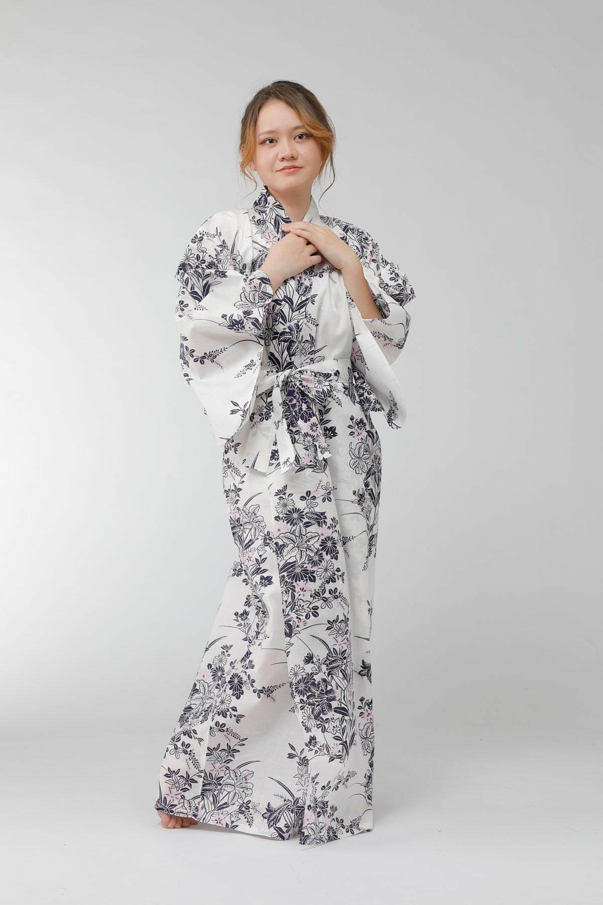 Women Lily Cotton Yukata Kimono Color White Model Front View